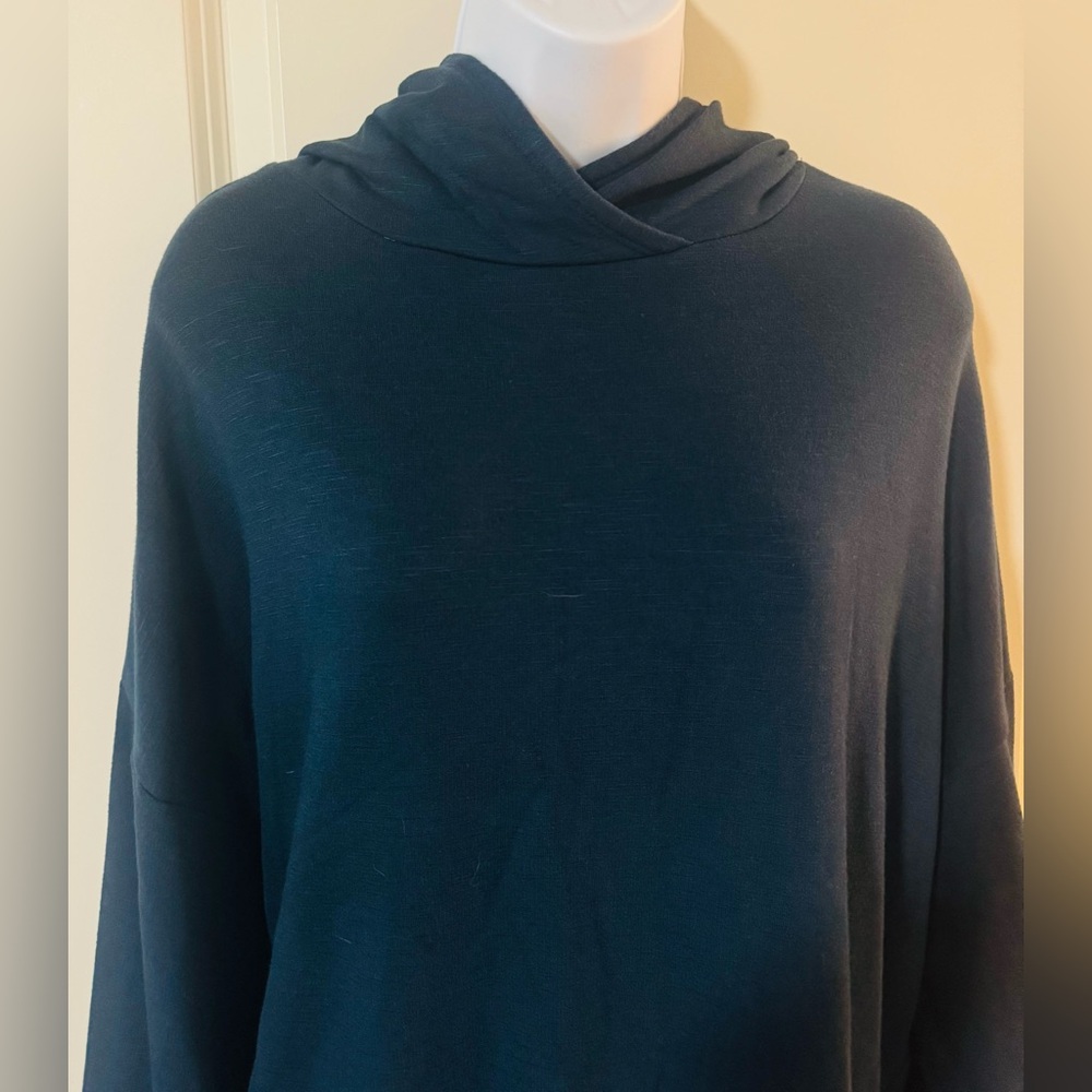 Fabletics Deep Blue Hoodie View 2